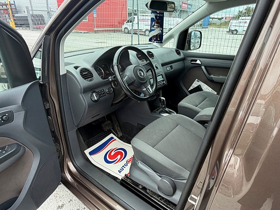 Volkswagen Caddy Maxi 17 of 27