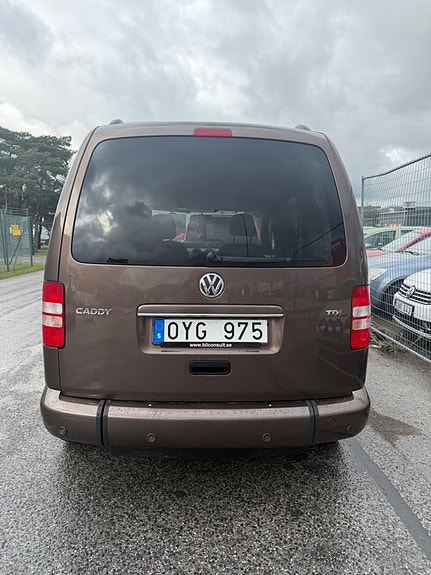 Volkswagen Caddy Maxi 26 of 27