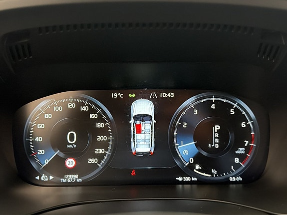 Volvo XC60 18 of 30