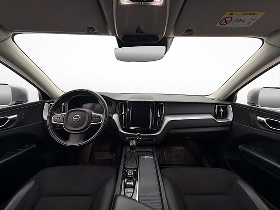 Volvo XC60 12 of 30