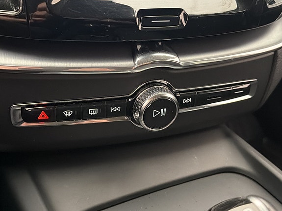 Volvo XC60 29 of 30
