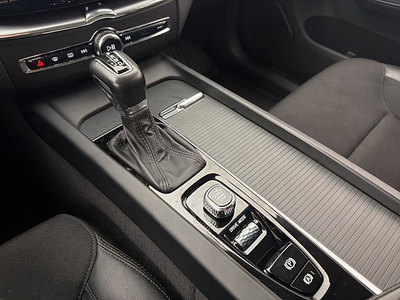Volvo XC60 30 of 30