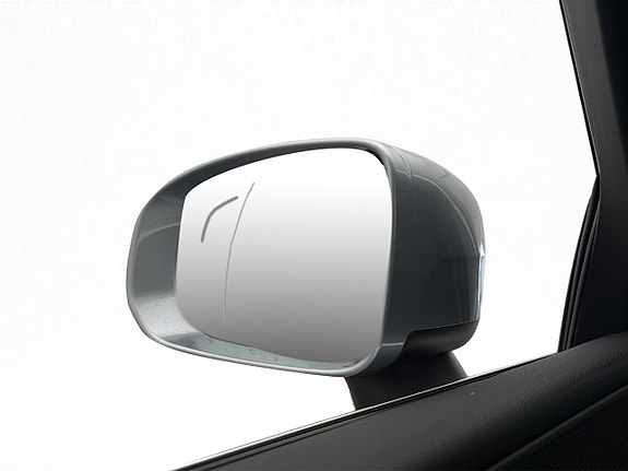 Volvo XC60 14 of 30