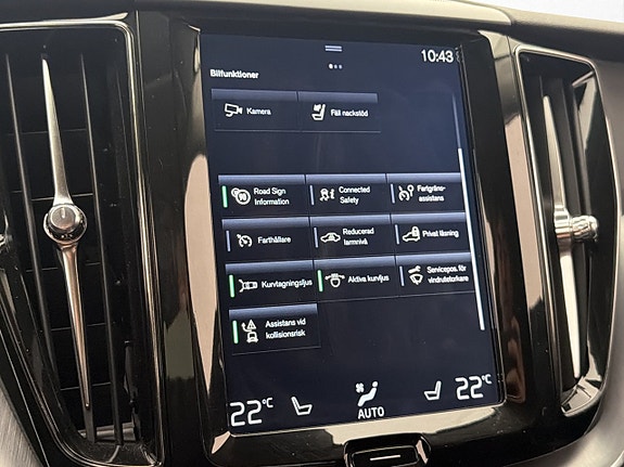 Volvo XC60 26 of 30