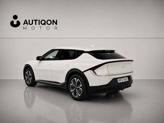 Kia EV6 3 of 15