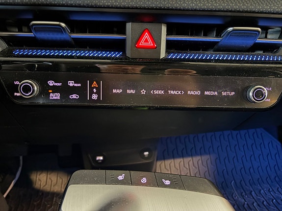 Kia EV6 11 of 15