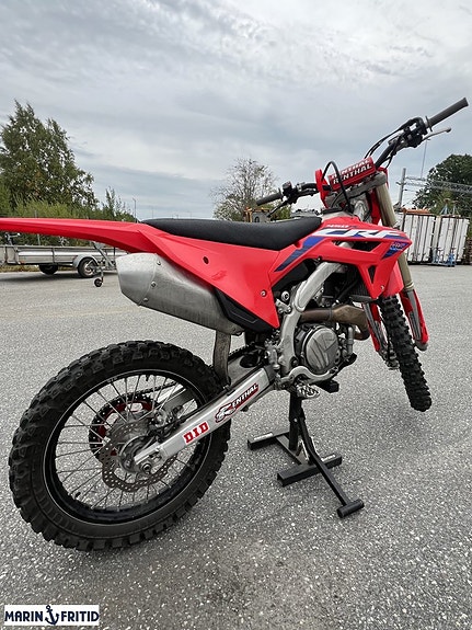 Honda CRF 450 R 3 of 11