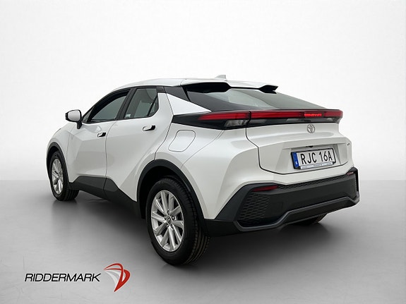 Toyota C-HR 6 of 30