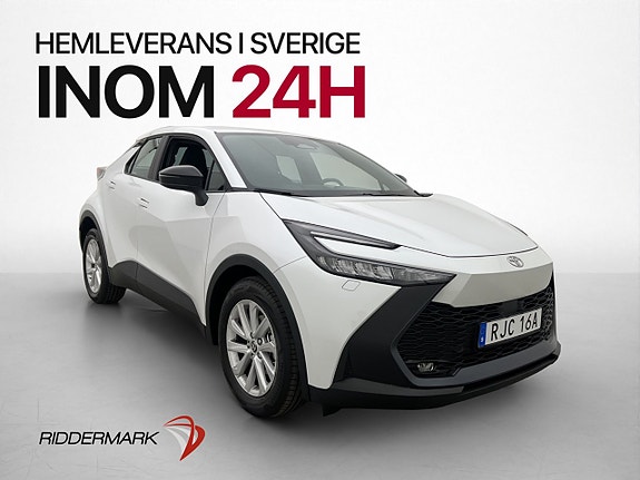 Toyota C-HR 3 of 30