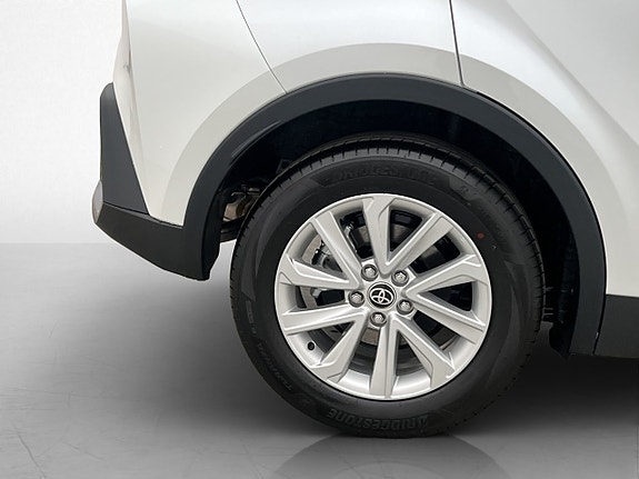 Toyota C-HR 30 of 30