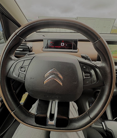 Citroen C4 Cactus 7 of 11