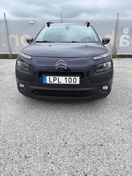 Citroen C4 Cactus 2 of 11
