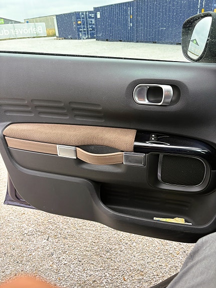 Citroen C4 Cactus 9 of 11