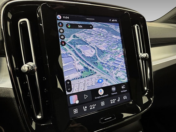 Volvo XC40 9 of 15
