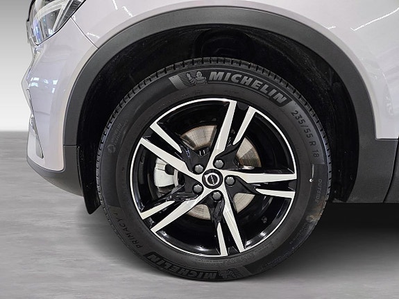 Volvo XC40 15 of 15