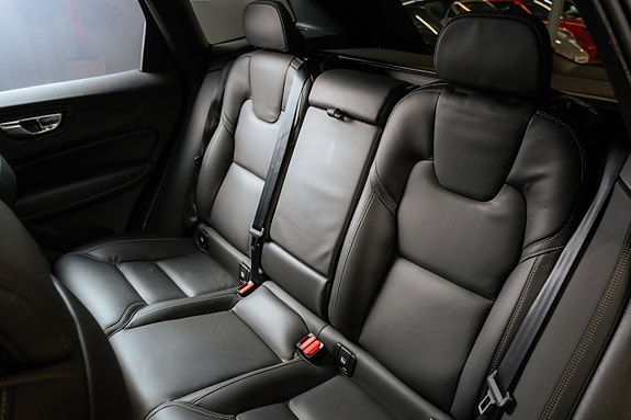 Volvo XC60 21 of 25