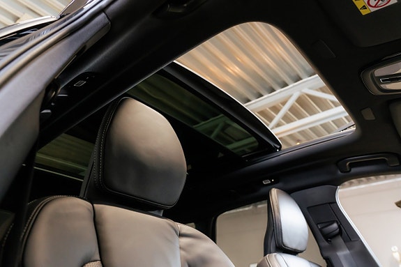 Volvo XC60 25 of 25