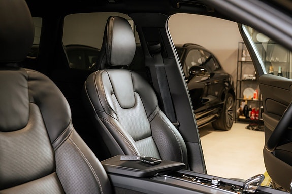 Volvo XC60 24 of 25
