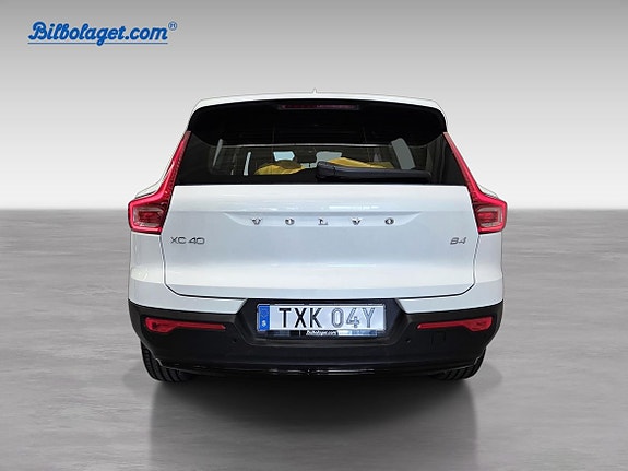 Volvo XC40 5 of 15