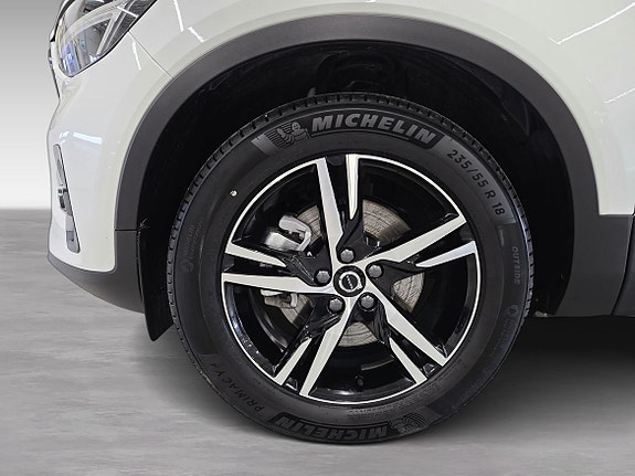 Volvo XC40 15 of 15