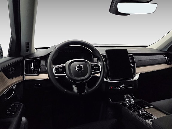 Volvo XC90 7 of 18