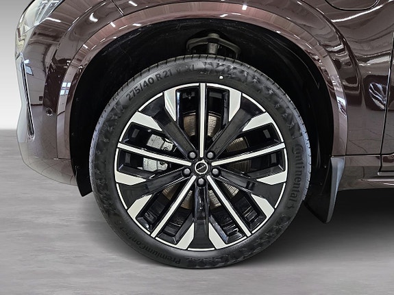 Volvo XC90 18 of 18