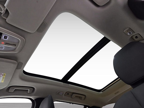 Volvo XC90 17 of 18