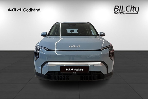Kia EV3 2 of 15