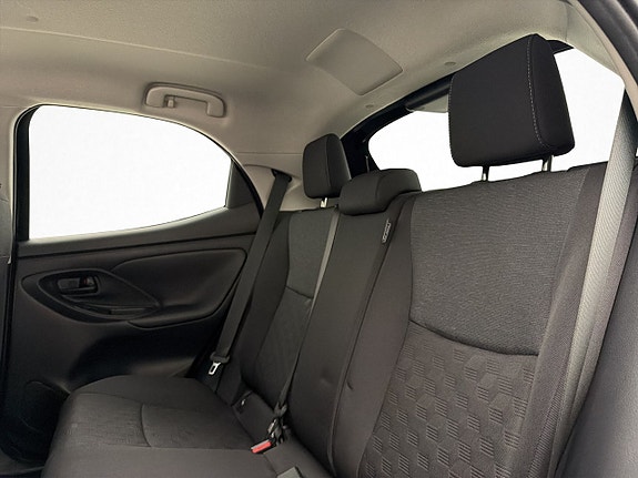 Toyota Yaris 28 of 30