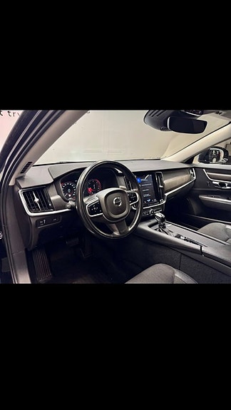 Volvo V90 Cross Country 8 of 21