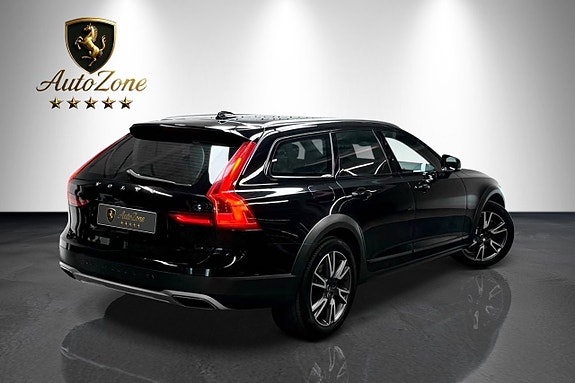Volvo V90 Cross Country 5 of 21