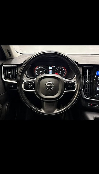 Volvo V90 Cross Country 14 of 21