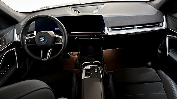 BMW X1 4 of 12