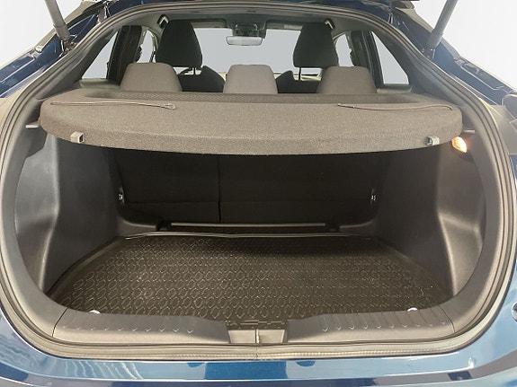 Toyota C-HR 10 of 15