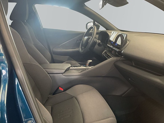 Toyota C-HR 6 of 15