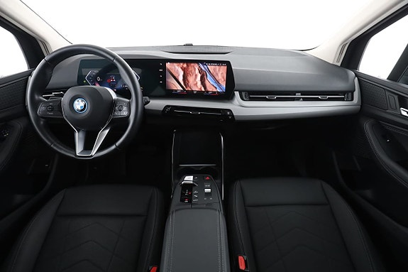 BMW 225e 13 of 30