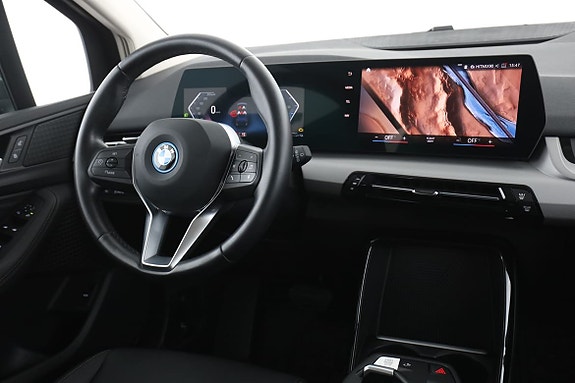 BMW 225e 14 of 30