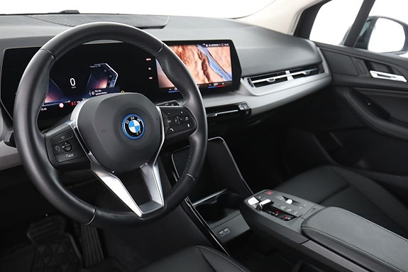 BMW 225e 12 of 30