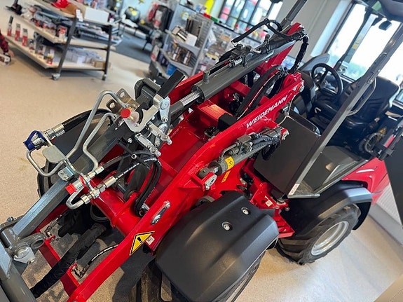 Weidemann 1390 2 of 7