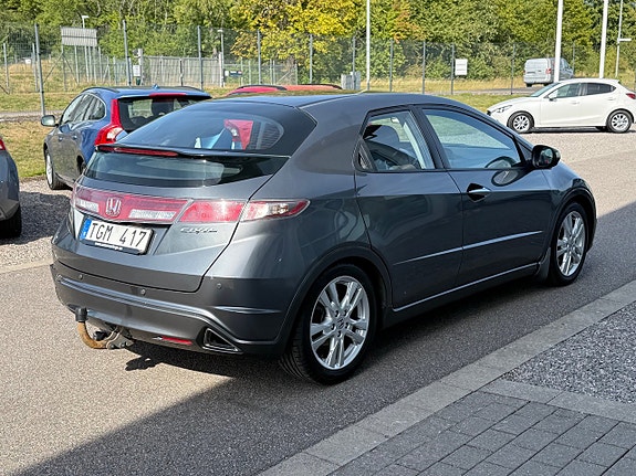 Honda Civic 9 of 18