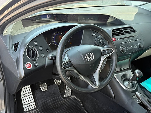 Honda Civic 14 of 18