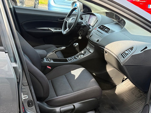Honda Civic 10 of 18