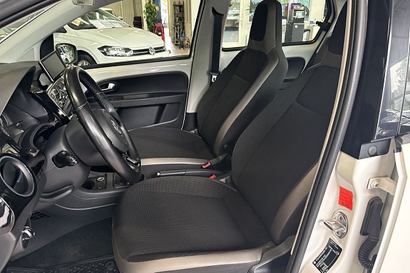 Volkswagen UP! 13 of 28