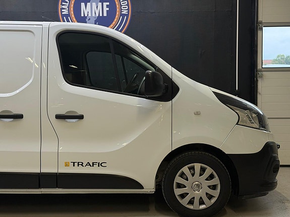 Renault Trafic 4 of 23