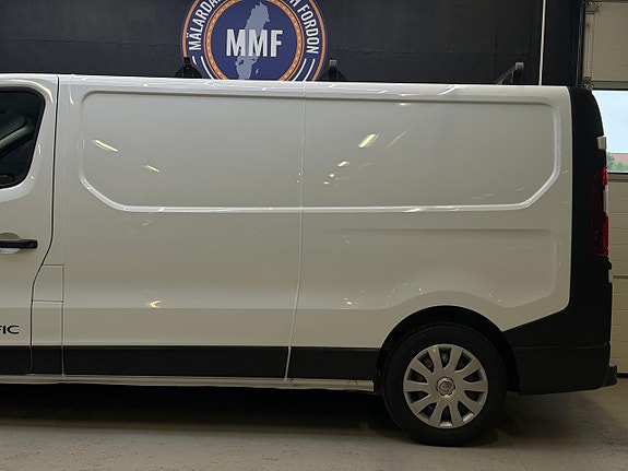 Renault Trafic 7 of 23