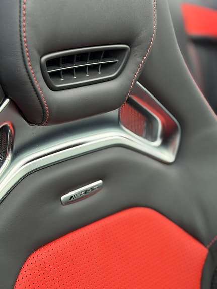 Mercedes-Benz C63 15 of 25