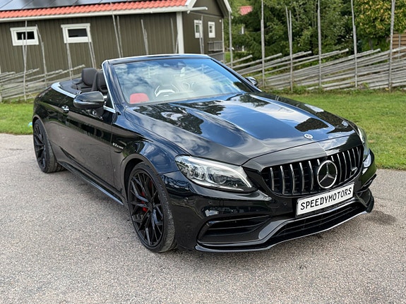 Mercedes-Benz C63 11 of 25