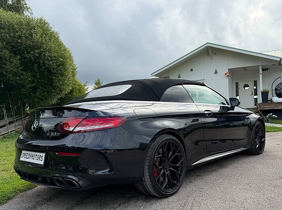 Mercedes-Benz C63 2 of 25