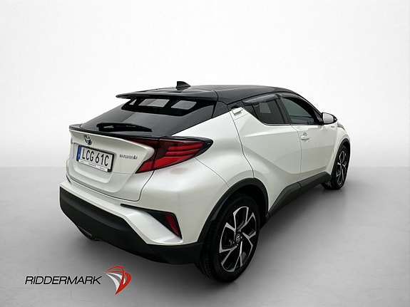 Toyota C-HR 8 of 30