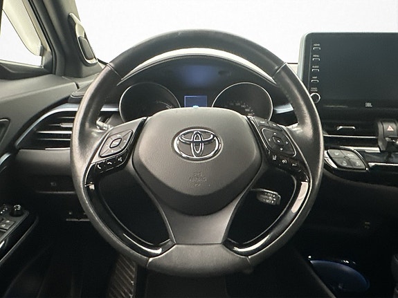 Toyota C-HR 15 of 30